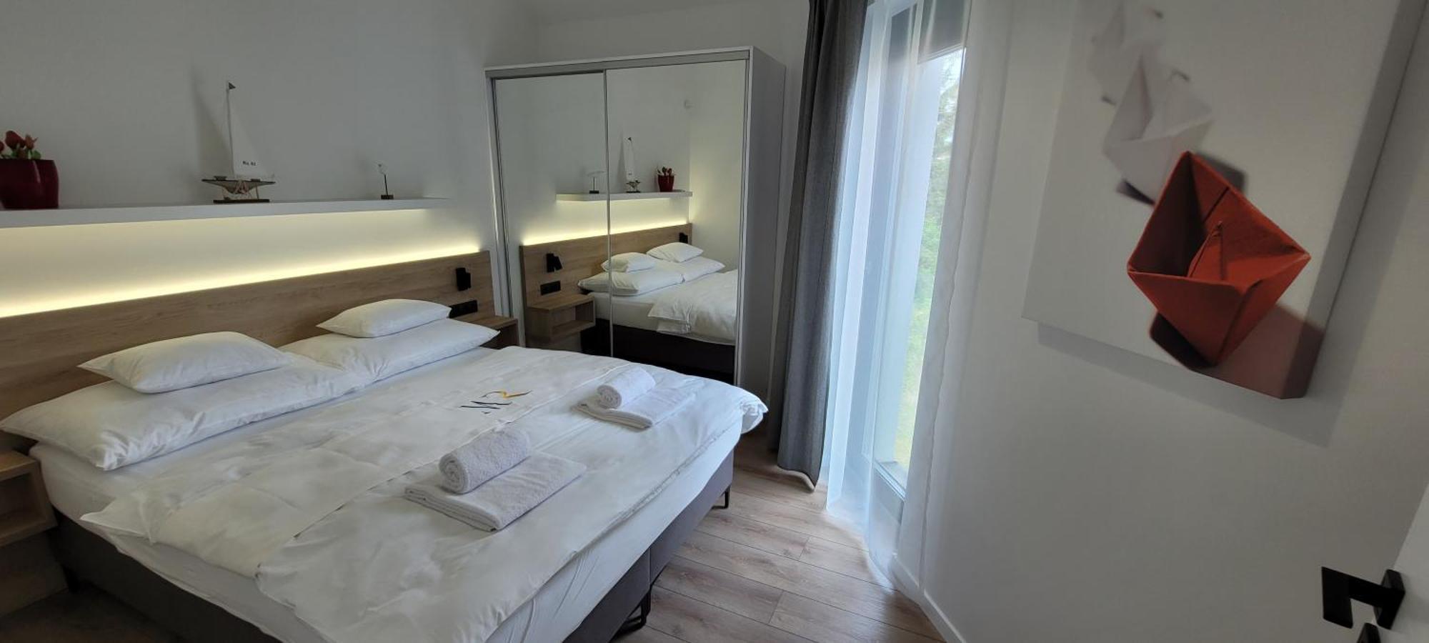 Major Residence Тихани Екстериор снимка